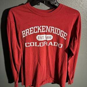 Outfitter Trading Co. Breckenridge Colorado Long Sleeve Graphic T-Shirt